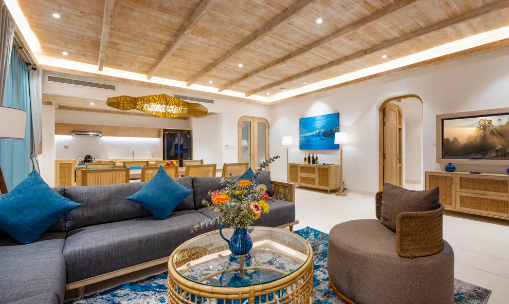 Three Bedroom Ocean Pool Villa