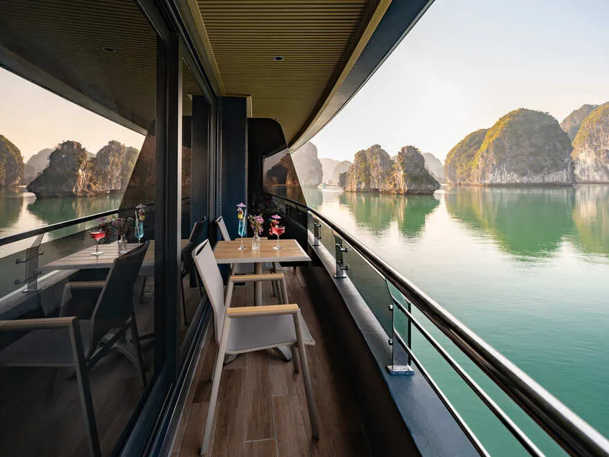 Senior Family Connecting Suite Sea View with Private Balcony