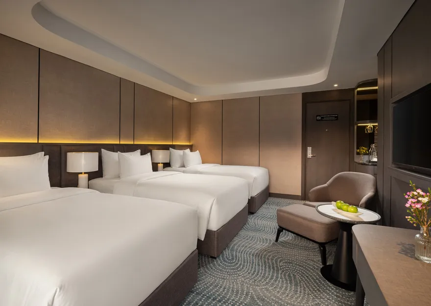 Senior Triple Suite Sea View with Private Balcony